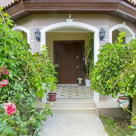 Mondial Villas *