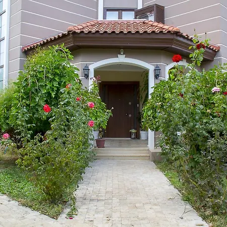 Villa Mondial Villas *